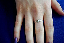 Stříbrný prstýnek od Stase