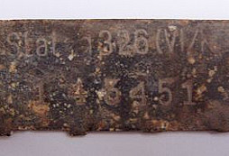 Nález od Freemana - identifikační známka POW