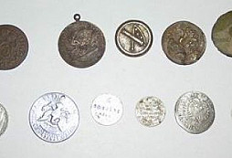 Pár nálezů od Komense