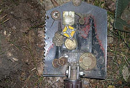 Odznáčky od Tibeťana a Pavla