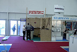 Stánek XPDETEKTORY.cz na veletrhu AMPER 2004