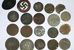 Bandaska na mléko a mince do Tibeťana