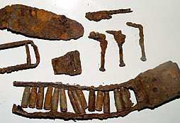 Další nálezy od Kenyi