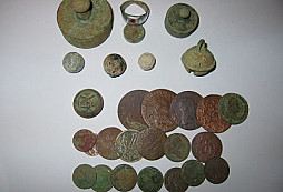 Prstýnek a trocha šrotu od Pajase