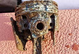 Na políčku? Písty s roletkama...