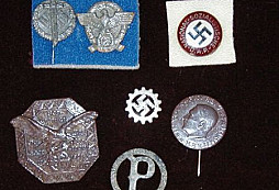 Pár odznaků ze starších nálezů