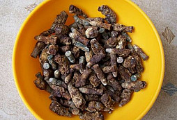 Identifikace nábojů