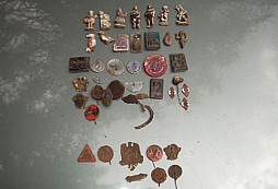 Pětidenní s Karlosem a neb halda odznaků