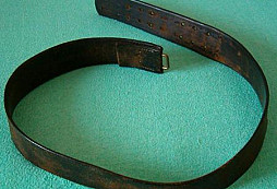 Podivně značený opasek