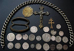 Nálezy s poli a lesov