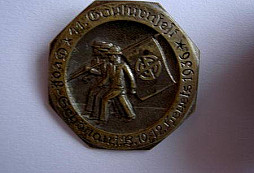 Pár odznáčků z ruského lágru