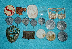 Pár winterhilfe a nějaké věci z půdy