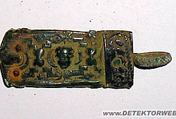 Žeton, zápona a křížek