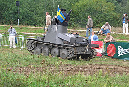 Pár fotek z tankového dne v Lešanech