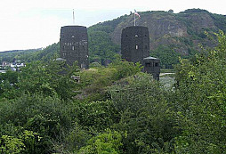 Ardeny a Normandia - Vojna a biznis