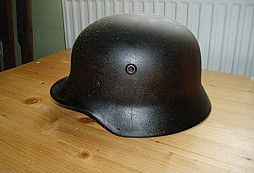 Helmičky a čepičky