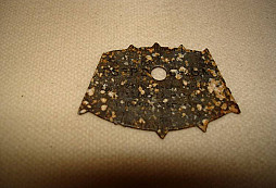 Knoflík a měřítko