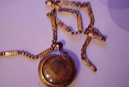 I.D. známka a hodinky