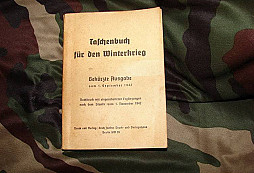 ASCHENBUCH FUR DEM WINTERKRIEG