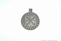 Vojenská ozdůbka aneb lístek čtyřlístek