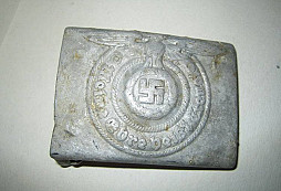 Přezka a záhada úkrytu darováků