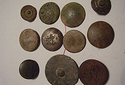 Knoflíčky k určení