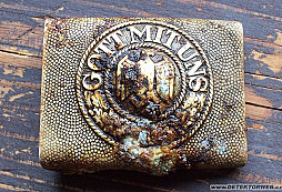 Přezky (částečně) vyčištěné