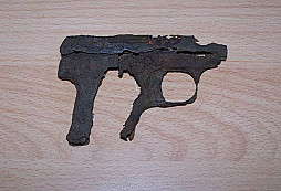 Očista neznámé pistolky
