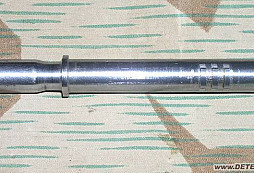 Pistole ČZ 27 s dlouhou hlavní a tlumičem