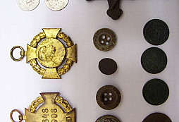 Medaile, stříbrňáky a spol.