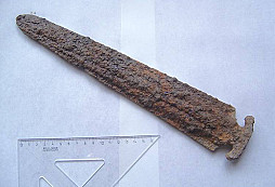 Nález bez komentáře