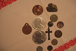 Polní teknetikparáda od titina