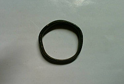 Šipka z kuše, bronz prsten, přesleny