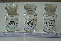 Lékárenské skleničky