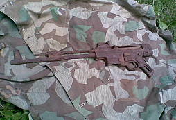 Nález MP44 (StG44)