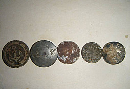 Gombiky na určenie a este niečo