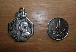 Nález