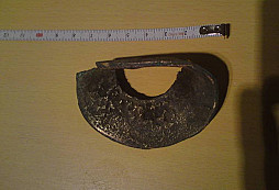 Knofl, kreuzer a UFO