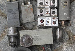 Prosba o identifikaci elektroniky - německe?