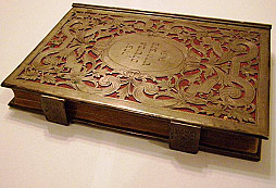 Hebrejská kniha z půdy