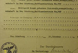 Kopané odznaky + půdovka listiny