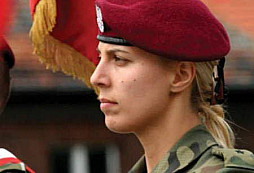 Ženy v uniforme  -foto  XI. - Poľsko