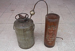 Stroj na výrobu zlata ze švestek