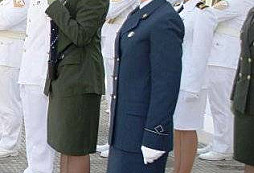 Ženy v uniforme - foto XVI. - Grécko