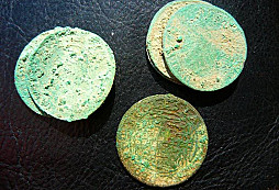 Rychlé a levné čištění stříbrných mincí