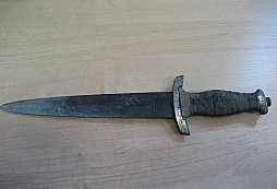 Heretik a zahradní nářadí