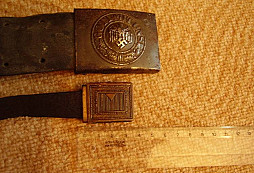 Opasek ze starého domku