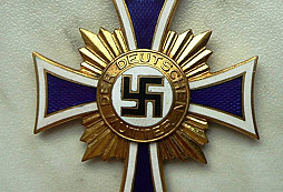 Mutterkreuz ve zlatě