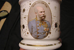 Hrnek po prababičce