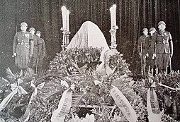 Půdové fotečky a mince